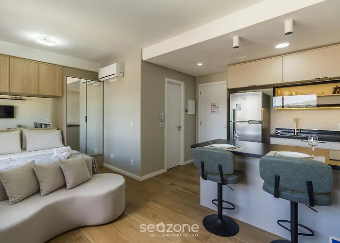 Conforto Em Cond. C/ Piscina Próx. Da Puc Mcp0403 Porto Alegre