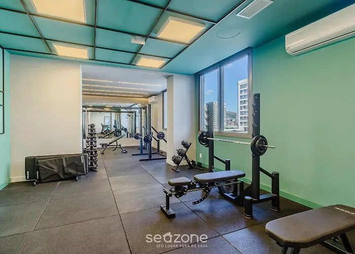 Apartamento Conforto Em Cond. C/ Piscina Próx. Da Puc Mcp0403