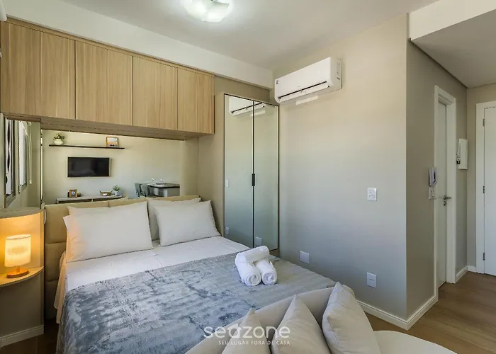 Conforto Em Cond. C/ Piscina Próx. Da Puc Mcp0403 Apartamento