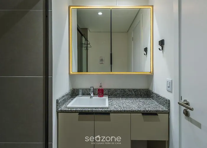 Apartamento Conforto Em Cond. C/ Piscina Próx. Da Puc Mcp0403